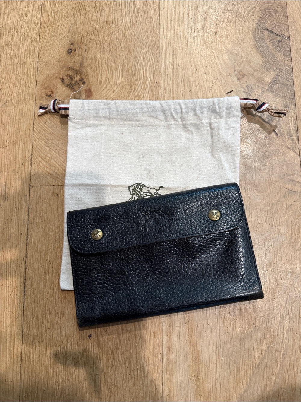 ll Bisonte black pebbled leather wallet